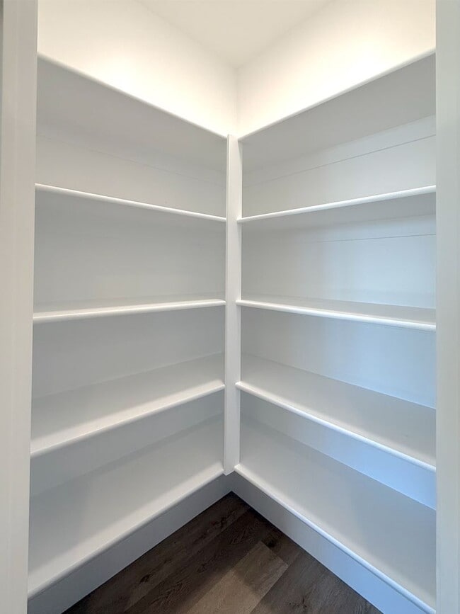 Building Photo - Brand New 3 bed, 2.5 Bath 1 car garage Townhome