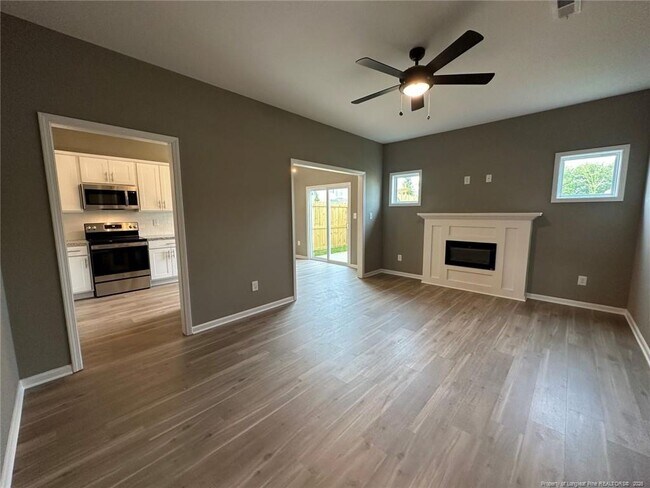 Building Photo - 969 Kingscote Dr