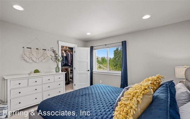 Building Photo - 3 br, 3 bath House - 3020 Riverview Lane