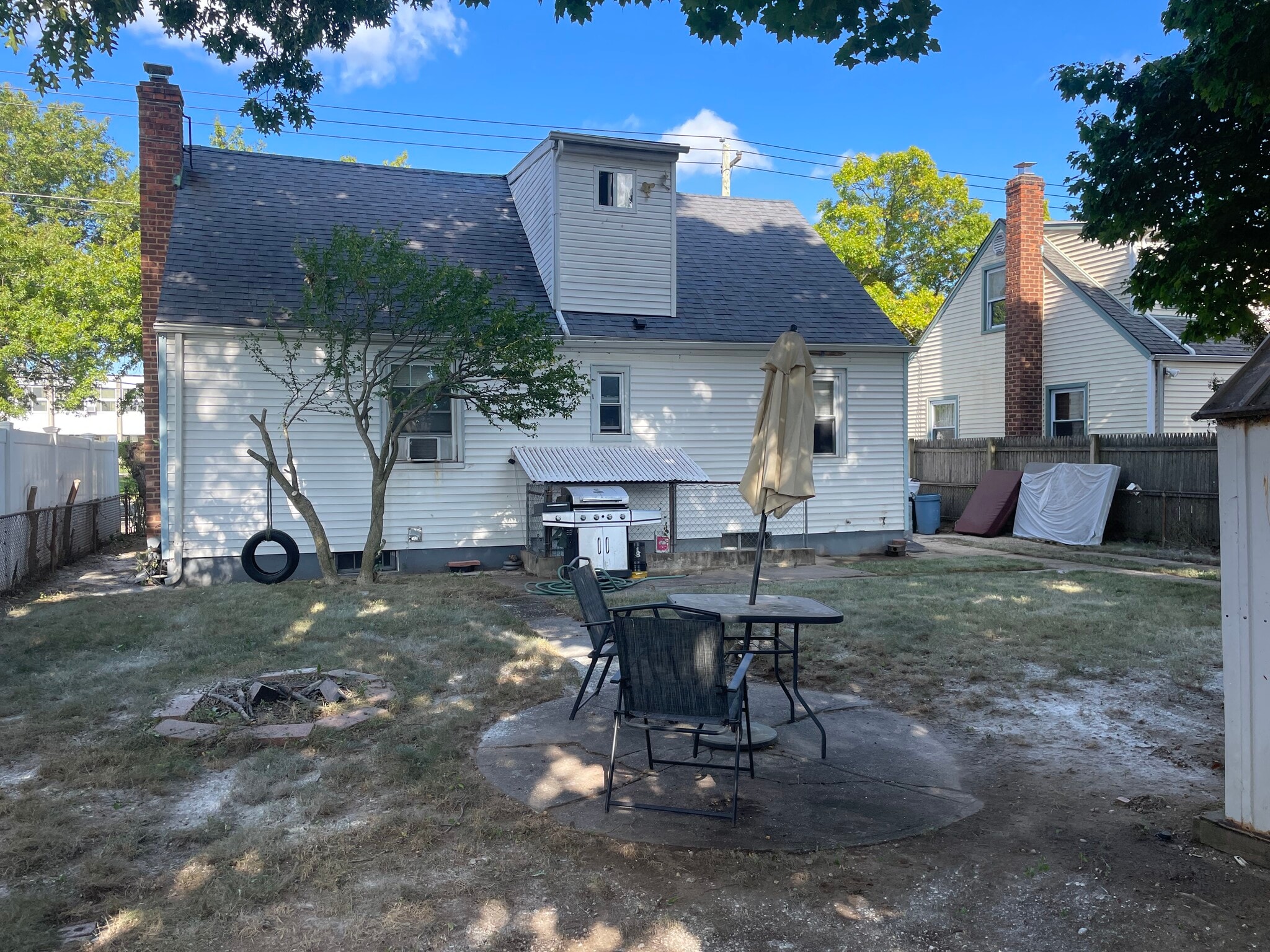 Building Photo - 976 Jerusalem Ave