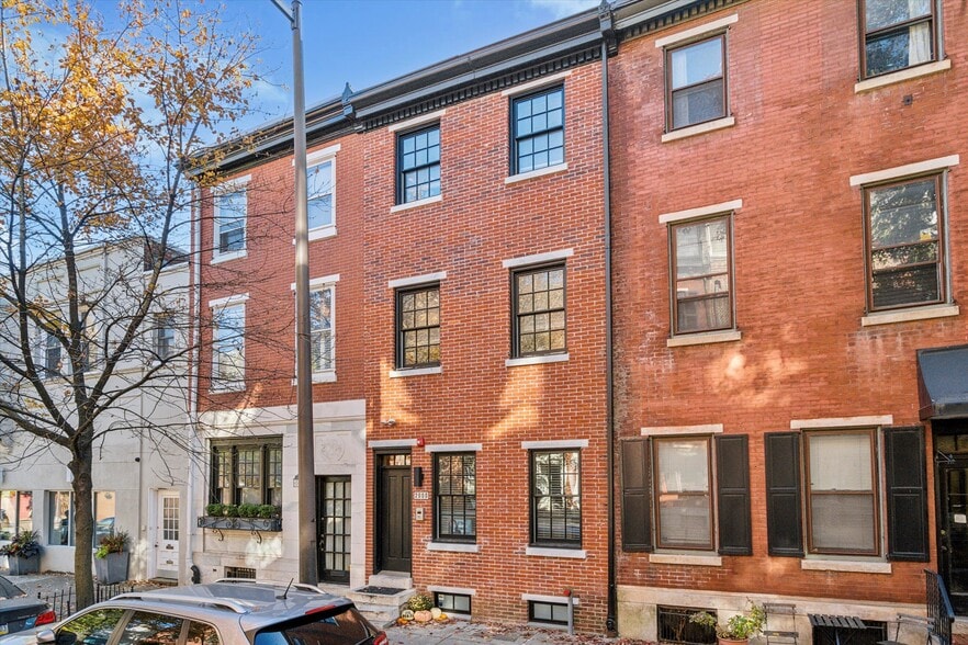Primary Photo - 2006 Pine St