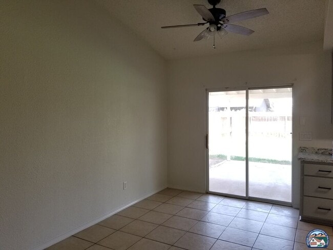 Building Photo - 417 Conestoga Ln