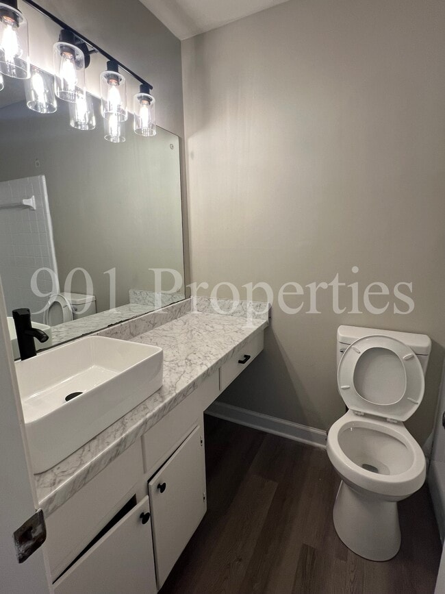 Building Photo - 5140 Longmeadow Cove