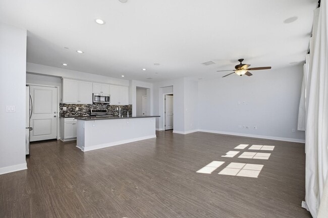 Building Photo - Glendora