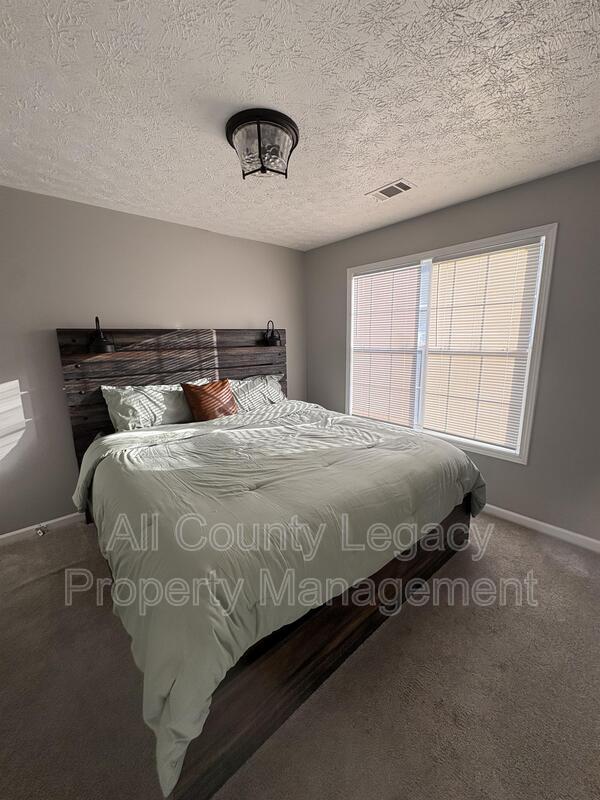 Building Photo - 3022 Winding Grove Dr