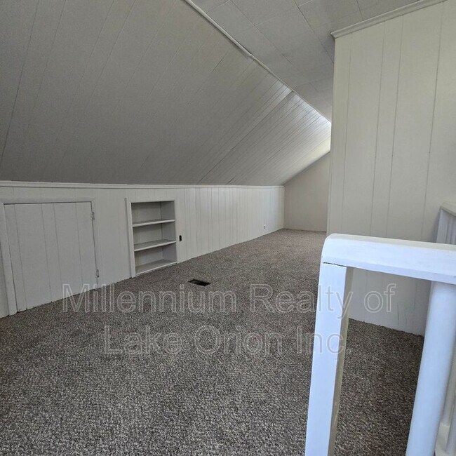 Building Photo - 136 W Princeton Ave