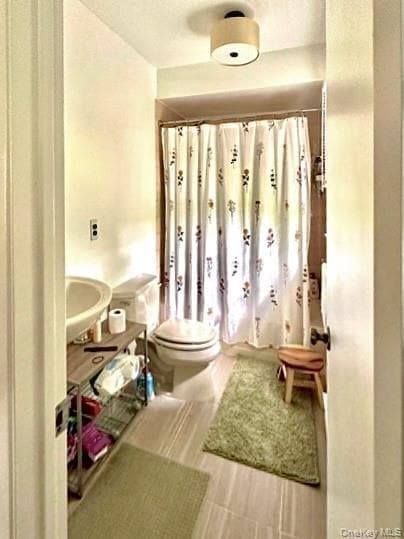 Building Photo - 8 Sunset Dr