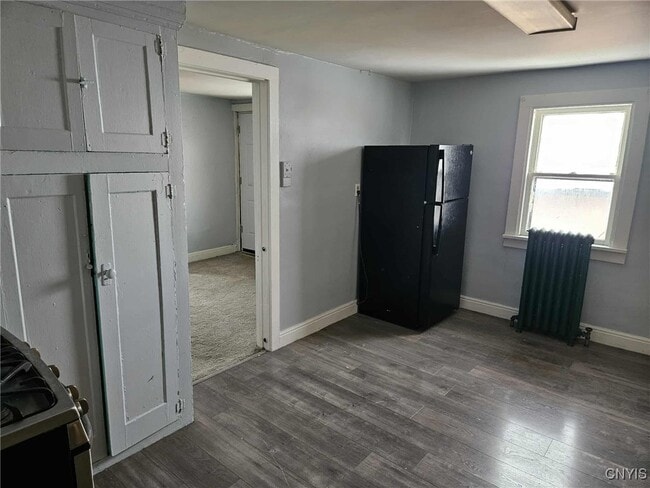 Building Photo - 521 S Wilbur Ave