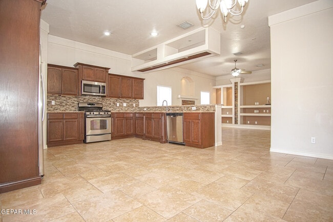 Building Photo - 14508 Smokey Point Dr
