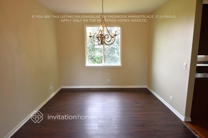 Building Photo - 372 Sutton St