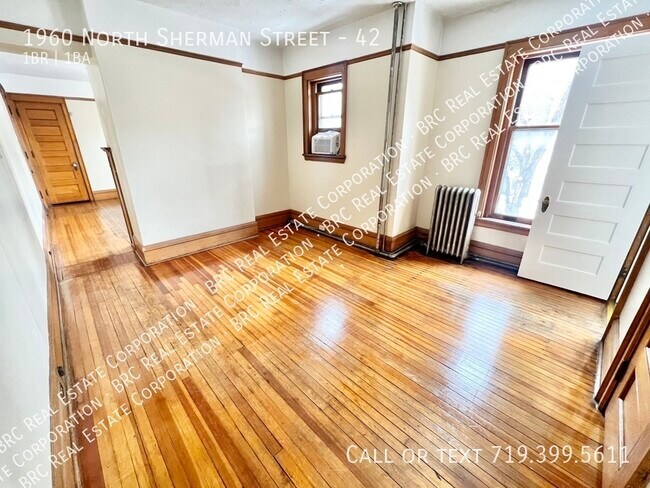 Building Photo - 1960 Sherman St