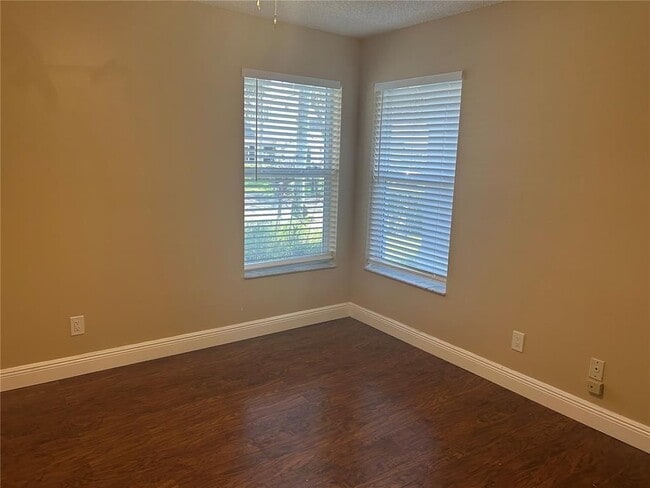 Building Photo - 2939 Myrtle Oak Cir