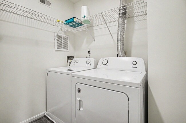 Building Photo - 26065 Lands End Dr