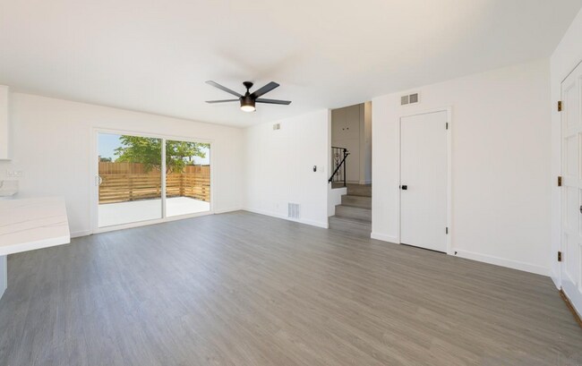 Building Photo - Modern 3-Bedroom Home in Paradise Hills (9...