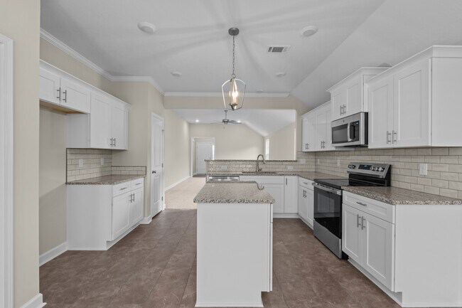 Building Photo - 3013 Brems Dr