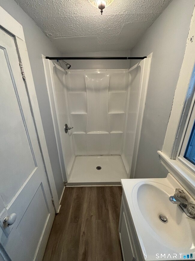 Building Photo - 126 Main St