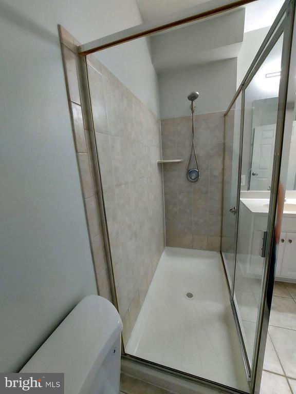 Building Photo - 21228 McFadden Square