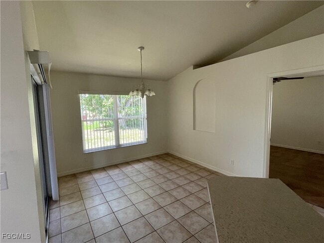 Building Photo - 1005 SW 32nd Terrace