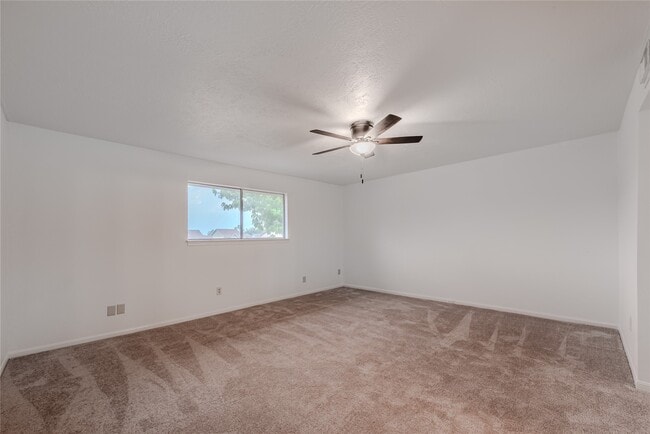 Building Photo - 1803 Country Village Blvd