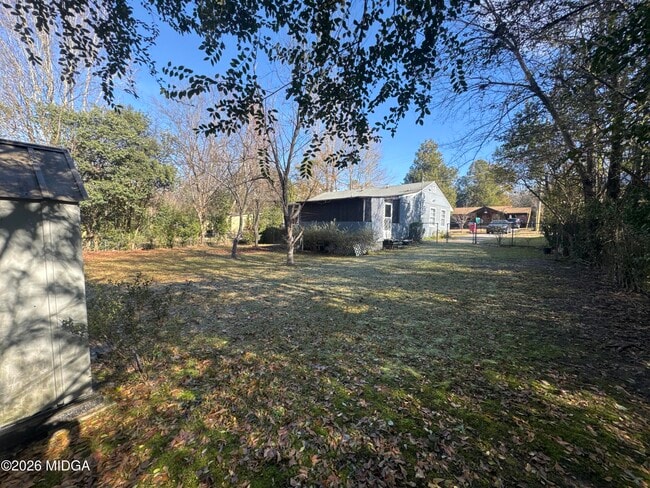 Building Photo - 3823 St Charles Pl