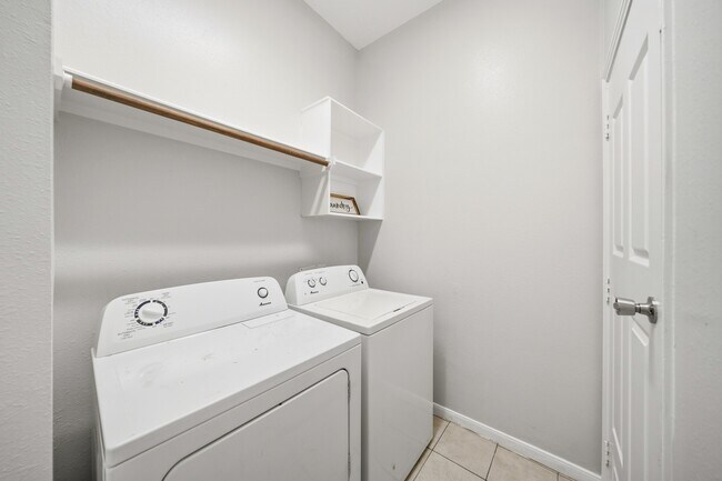 Building Photo - 11308 Windy Dawn Dr