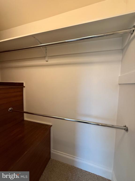 Building Photo - 1740 Arnold Ave