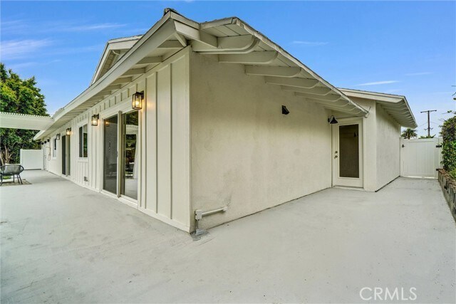 Building Photo - 2842 E Virginia Ave