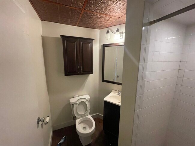 Building Photo - 28 Kingston St