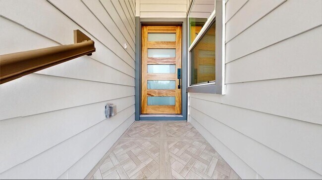 Building Photo - 12232 Kirkgard Dr