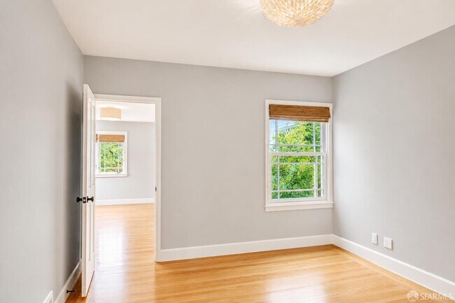 Building Photo - 2825 Filbert St
