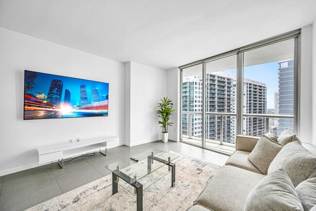 Building Photo - 485 Brickell Ave