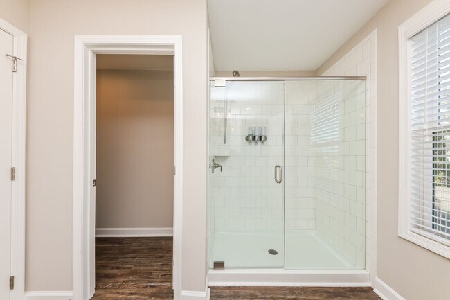 Building Photo - 3604 Silvery Wy