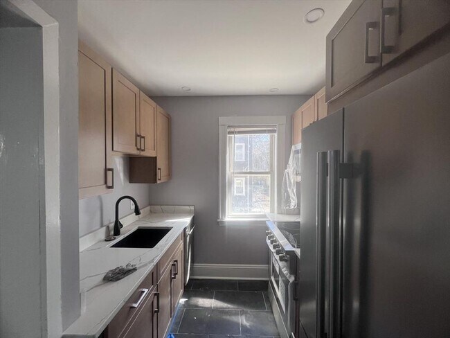 Building Photo - 54P