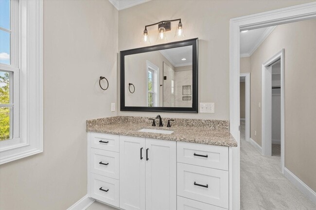 Building Photo - 565 River Oaks Ln