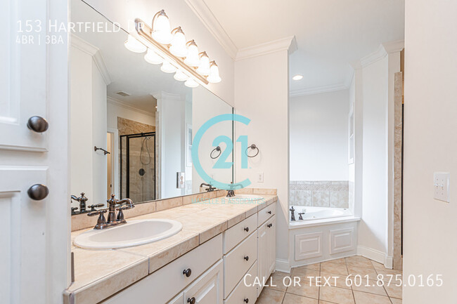 Building Photo - 4 Bed/3 Bath Home in Hartfield