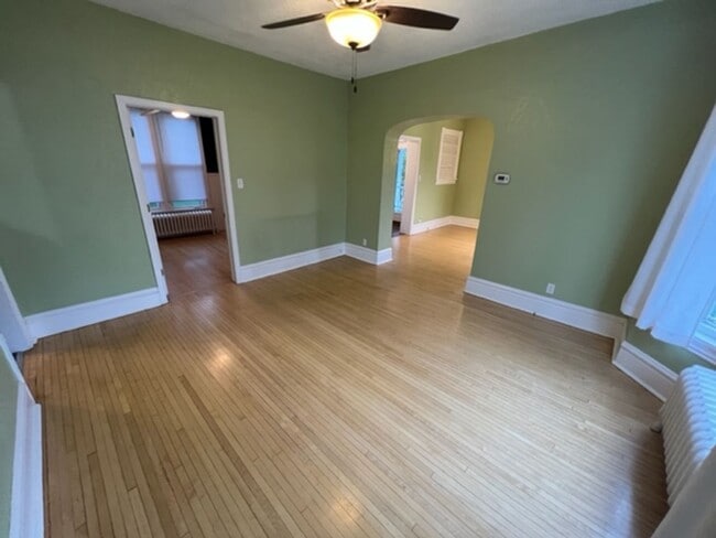 Building Photo - Duluth MN - 4+ bed - 2-bath - 2-car garage