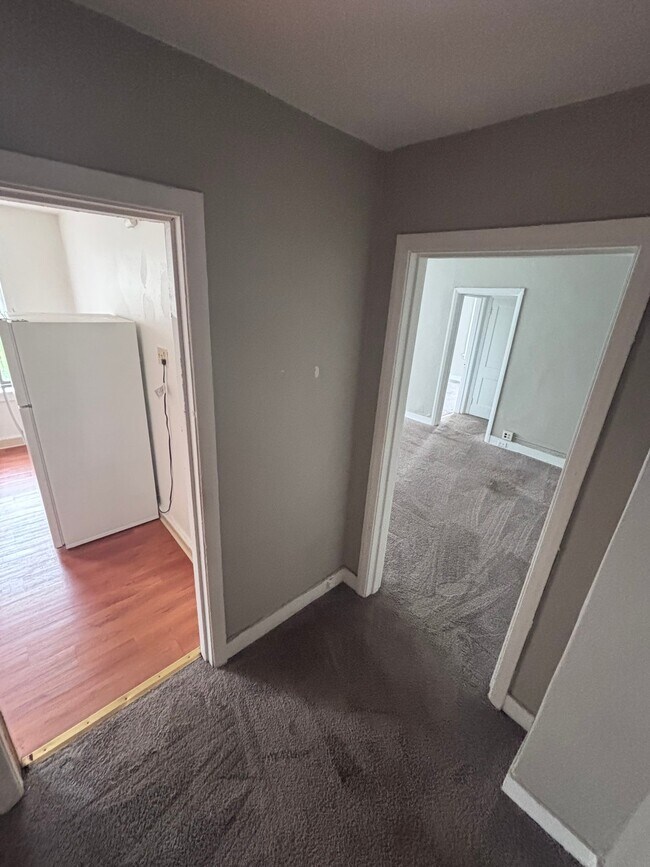 Building Photo - 5535 Kamin St