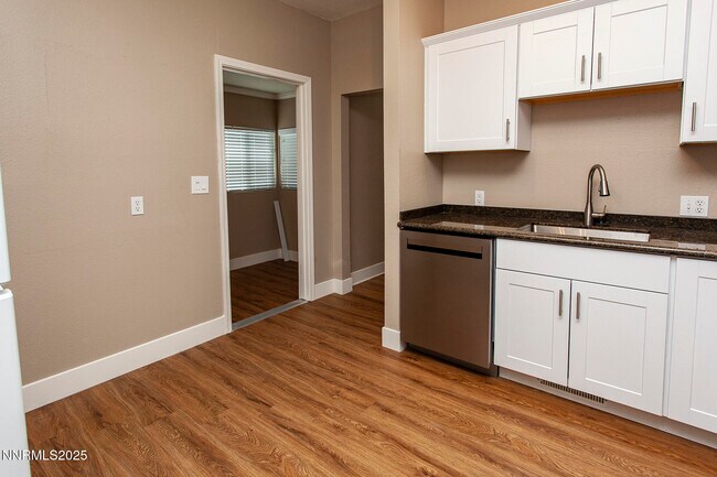 Building Photo - 376 Wheeler Ave