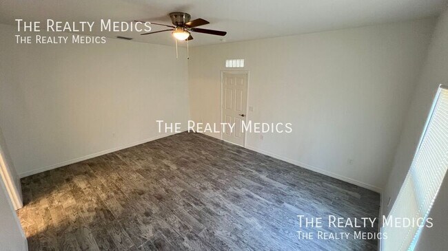 Building Photo - 1651 Welland St SE