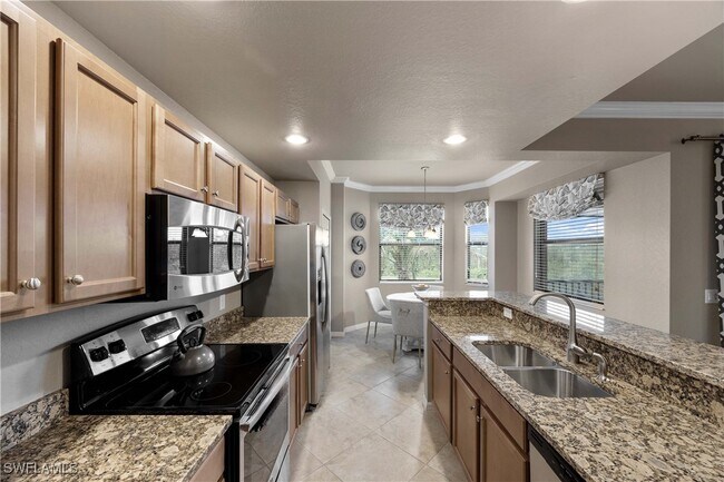 Building Photo - 9735 Acqua Ct