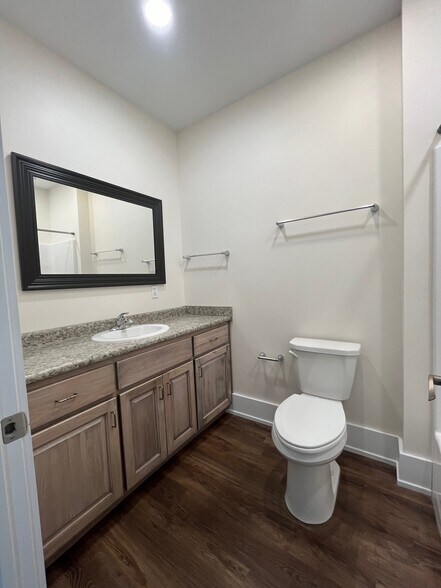 Full private bathroom for second bedroom - 206 N Main St