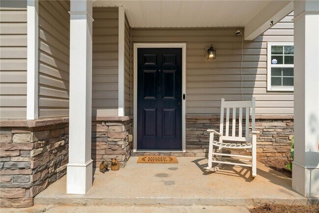 Building Photo - 151 Nacoochee Way