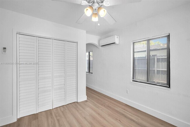 Building Photo - 3980 SW 121st Ave