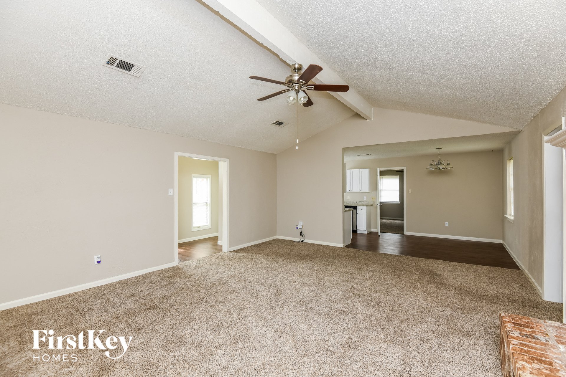 Building Photo - 2100 Cedar Ct