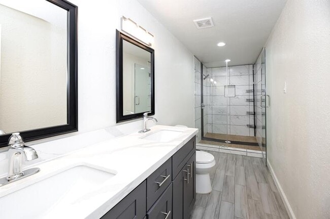 Building Photo - 5716 Alvarado Dr