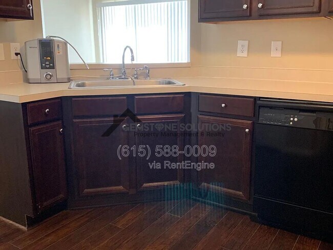 Building Photo - 2015 Lavender Ct