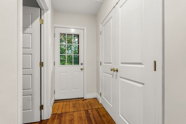 Building Photo - 8 1/2 Intervale St