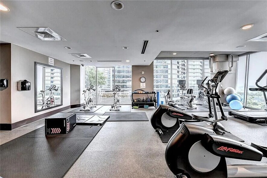 Building Photo - 855 Peachtree St NE