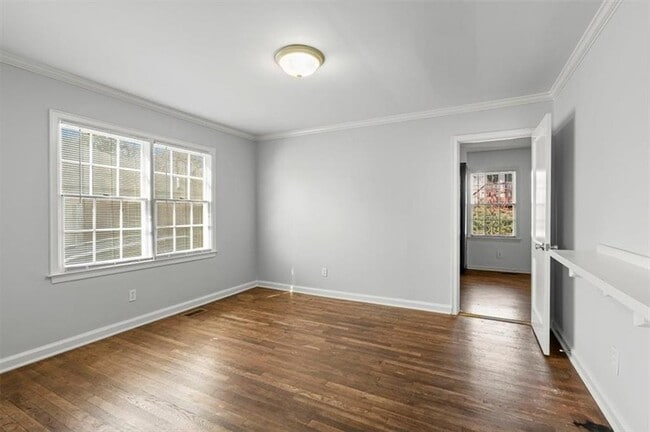 Building Photo - 449 10th St NW