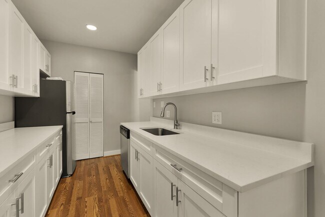 Building Photo - 1710 37th St NW